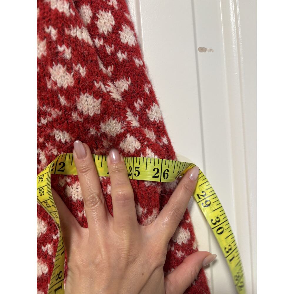 Universal Thread XL Red White Snowflake Sweater - Picture 4 of 7
